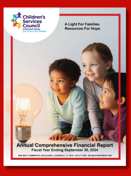 children looking at lightbulb